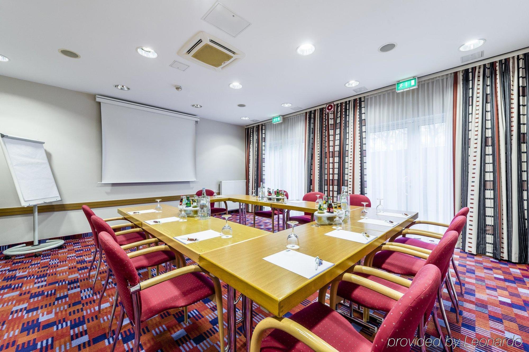 Express Muelheim By Ihg Kolonia